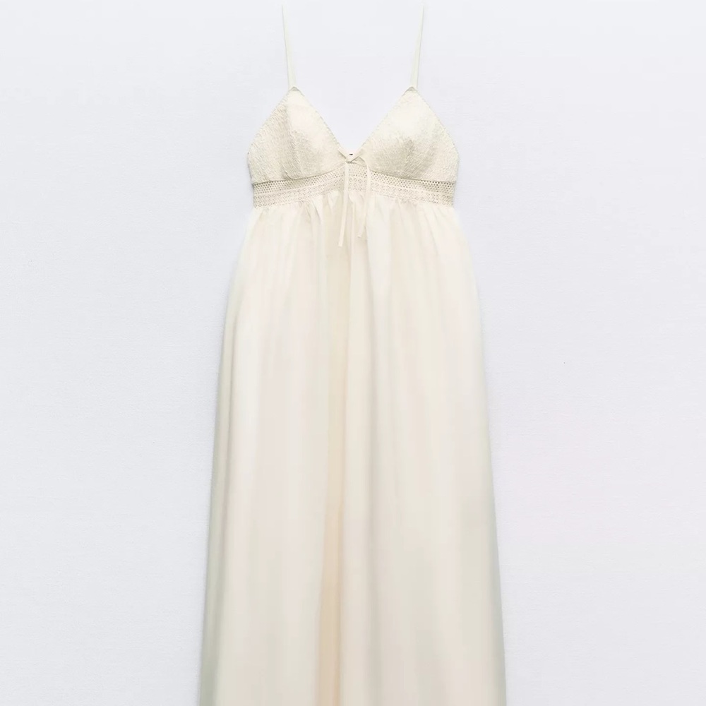 Elegant Cream Maxi Dress